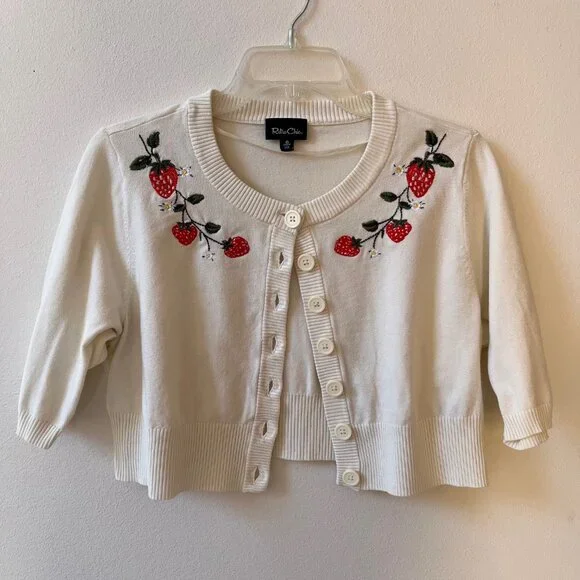 Retro Chic by Torrid Cottagecore Strawberry Cropped Cardigan Sweater Size 0 - Picture 14 of 16
